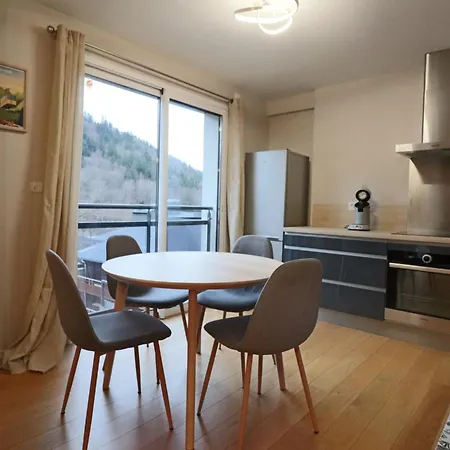 Confort 4* Avec Parking Et Terrasse Au Mont-dore - Fr-1-858-39 Apartamento