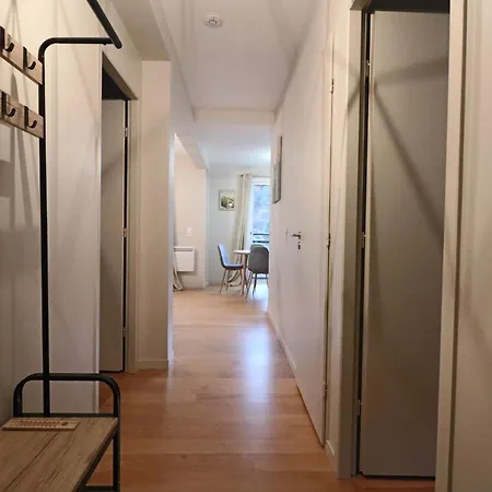 Confort 4* Avec Parking Et Terrasse Au Mont-dore - Fr-1-858-39 Apartamento *